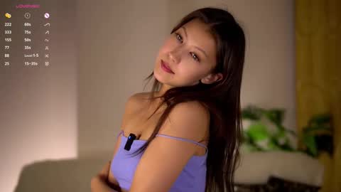 Kim online show from October 2025 02:18:02 PM