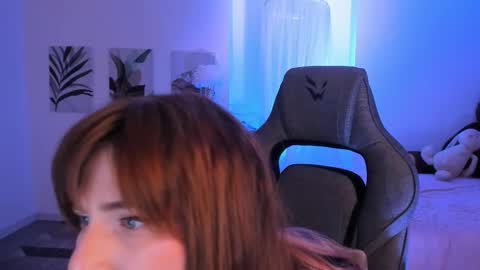 Snapshot of fameyblum chatting on October 2025 11:23:02 AM fameyblum online show from October 2025 11:23:02 AM