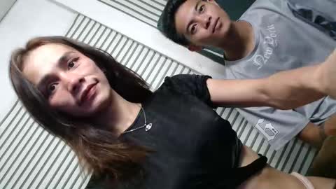 Snapshot of familystroke_twinny8 chatting on April 2026 02:27:02 AM Alexandra x Alexandro online show from April 2026 02:27:02 AM