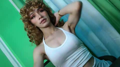Snapshot of familystroke_twinny8 chatting on May 2026 07:41:01 PM Alexandra x Alexandro online show from May 2026 07:41:01 PM