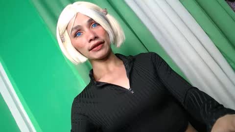 Snapshot of familystroke_twinny8 chatting on May 2026 01:07:02 PM Alexandra x Alexandro online show from May 2026 01:07:02 PM