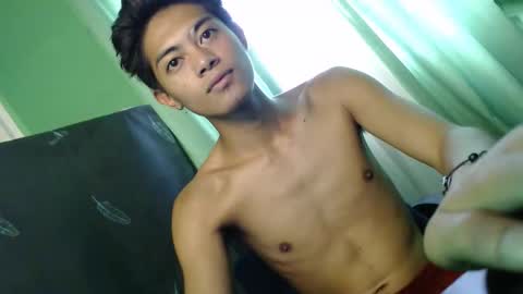 Snapshot of familystroke_twinny8 chatting on May 2026 05:59:01 AM Alexandra x Alexandro online show from May 2026 05:59:01 AM