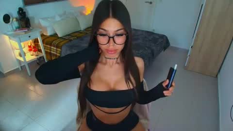 Snapshot of fancy_t33_n chatting on June 2026 12:39:01 PM Jennifer online show from June 2026 12:39:01 PM