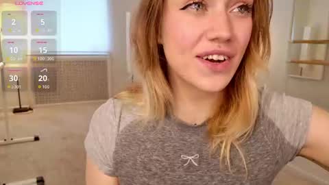 Snapshot of fancyamelia chatting on July 2026 10:39:01 AM fancyamelia online show from July 2026 10:39:01 AM