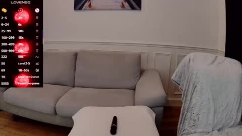 Fanny online show from September 2025 10:10:02 PM