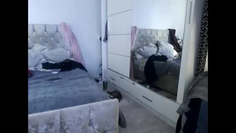 fantasticdeee online show from February 2025 09:11:01 AM