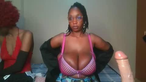 Snapshot of fantasymelons1 chatting on April 2026 03:39:02 AM Fantasy melons online show from April 2026 03:39:02 AM