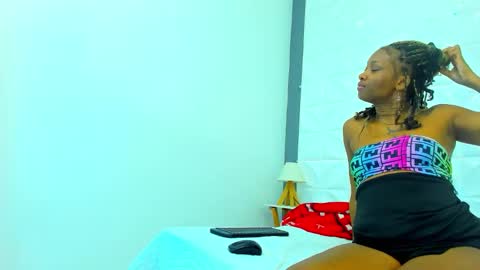 Snapshot of fantasyy_couple_ chatting on September 2025 10:25:02 AM carlos yesica online show from September 2025 10:25:02 AM