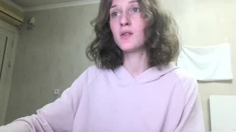 Kira online show from March 2026 02:05:02 AM