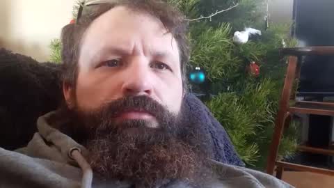 Snapshot of farm2boy chatting on December 2024 05:04:01 PM Farm2boy online show from December 2024 05:04:01 PM