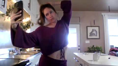 Snapshot of farmgirl__ chatting on February 2026 03:42:02 PM FarmGirl and Daddy online show from February 2026 03:42:02 PM