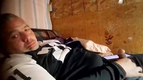 Snapshot of farrisshane1985 chatting on February 2026 03:35:02 AM farrisshane1985 online show from February 2026 03:35:02 AM