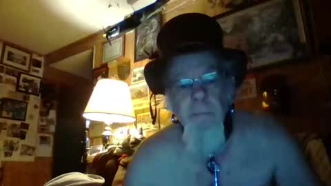 Fastninja14R online show from May 2026 07:44:01 PM