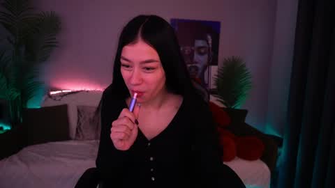 Nellie online show from April 2026 09:12:02 PM