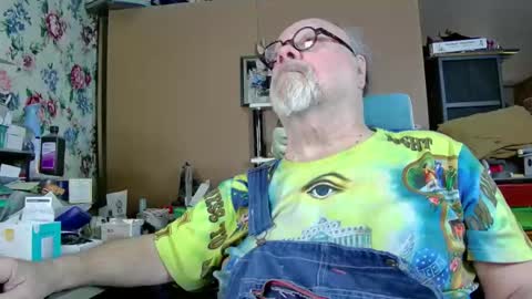 Snapshot of fatfreddythecat chatting on January 2025 08:16:02 PM Fred. online show from January 2025 08:16:02 PM