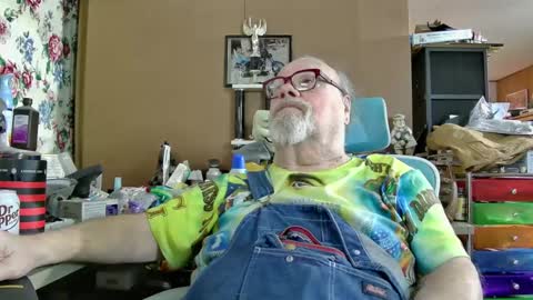 Snapshot of fatfreddythecat chatting on January 2025 11:58:02 PM Fred. online show from January 2025 11:58:02 PM