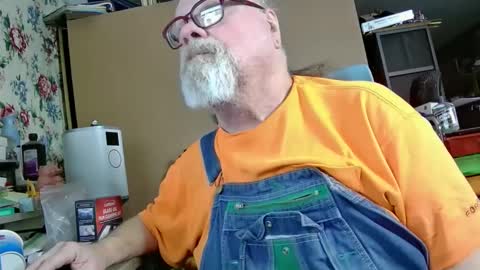 Snapshot of fatfreddythecat chatting on February 2025 04:57:02 AM Fred. online show from February 2025 04:57:02 AM