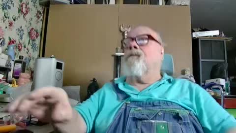 Snapshot of fatfreddythecat chatting on February 2025 02:58:01 AM Fred. online show from February 2025 02:58:01 AM