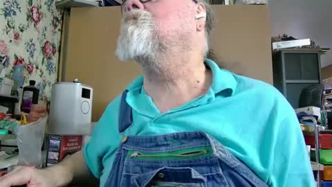 Snapshot of fatfreddythecat chatting on February 2025 09:15:02 PM Fred. online show from February 2025 09:15:02 PM