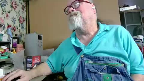 Snapshot of fatfreddythecat chatting on February 2025 12:19:01 AM Fred. online show from February 2025 12:19:01 AM