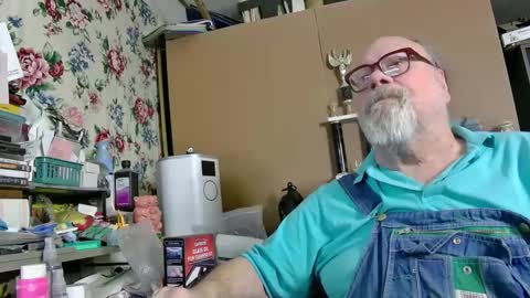 Snapshot of fatfreddythecat chatting on February 2025 03:47:02 AM Fred. online show from February 2025 03:47:02 AM