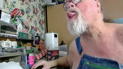 Snapshot of fatfreddythecat chatting on February 2025 06:32:02 AM Fred. online show from February 2025 06:32:02 AM