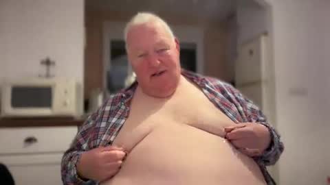 fatslutcutey online show from December 2024 08:17:02 PM