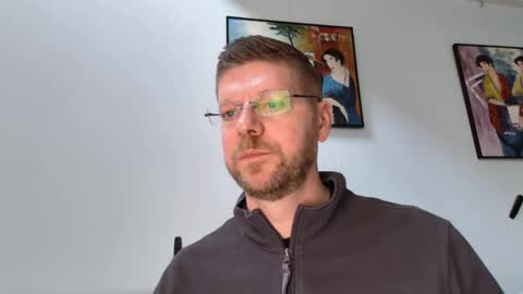 Snapshot of fattenmenow chatting on December 2024 02:04:01 PM fattenmenow online show from December 2024 02:04:01 PM