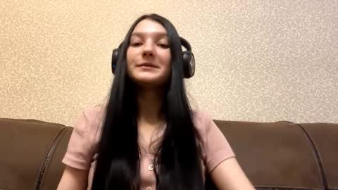 Aurora 18yo online show from January 2026 09:25:02 AM