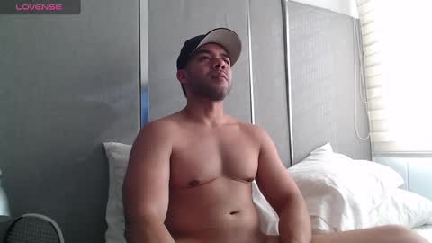 FAUSTO online show from January 2025 09:28:01 PM