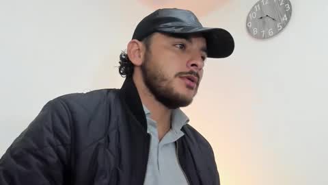 favid95 online show from January 2025 02:22:02 AM