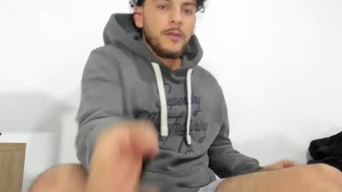 favid95 online show from February 2025 04:26:02 AM