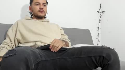 favid95 online show from March 2025 05:01:01 AM