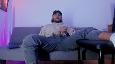 favid95 online show from November 2025 11:15:01 PM