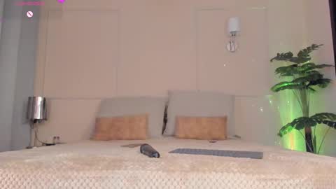 Snapshot of fay_miller2 chatting on October 2025 12:17:02 AM welcome to my world online show from October 2025 12:17:02 AM