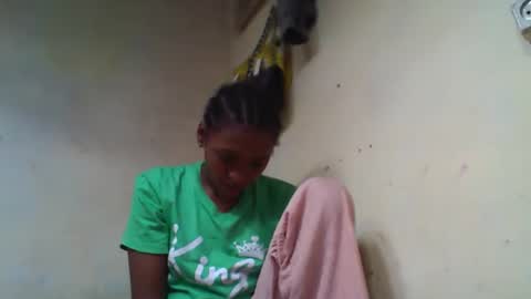 fazila online show from October 2025 08:41:01 PM