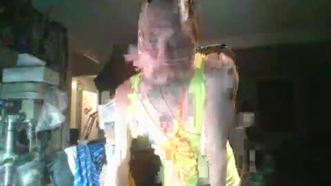 Snapshot of feelfemdom chatting on May 2026 07:41:01 PM feelfemdom online show from May 2026 07:41:01 PM