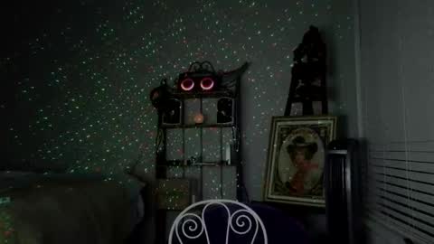 PullouProblems online show from November 2025 01:11:01 AM