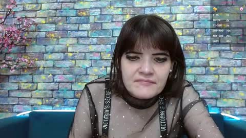 Snapshot of feelsgoodwoman chatting on December 2024 09:24:01 PM Laura online show from December 2024 09:24:01 PM