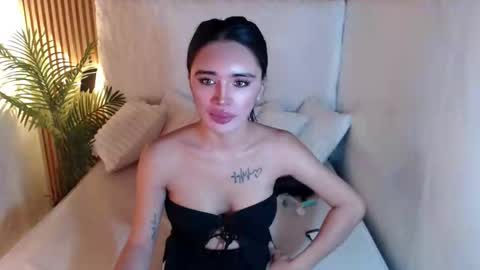 Snapshot of feisty_woman chatting on April 2026 07:09:01 AM Prianka online show from April 2026 07:09:01 AM