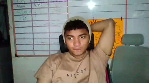 Snapshot of felipecams chatting on April 2026 03:36:02 AM andres felipe benitez online show from April 2026 03:36:02 AM