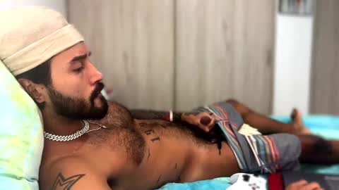 Snapshot of felix_candela chatting on December 2024 05:23:02 AM Felix Candela online show from December 2024 05:23:02 AM