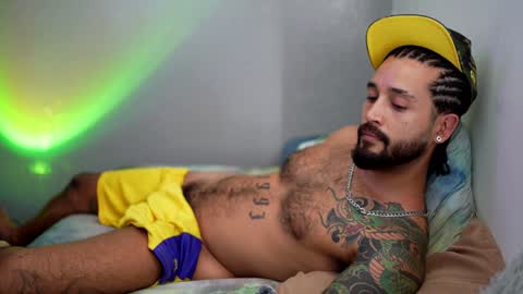 Snapshot of felix_candela chatting on January 2025 06:02:02 PM Felix Candela online show from January 2025 06:02:02 PM