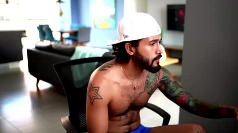 Snapshot of felix_candela chatting on January 2025 06:02:01 PM Felix Candela online show from January 2025 06:02:01 PM