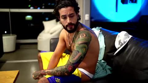 Snapshot of felix_candela chatting on January 2025 04:48:01 AM Felix Candela online show from January 2025 04:48:01 AM