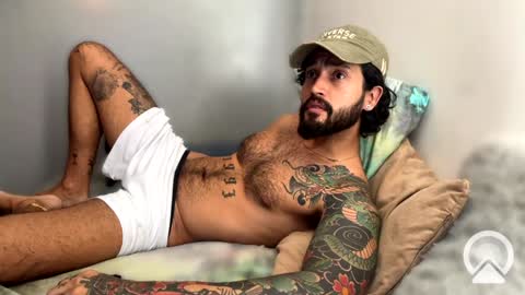 Snapshot of felix_candela chatting on January 2025 06:10:01 PM Felix Candela online show from January 2025 06:10:01 PM