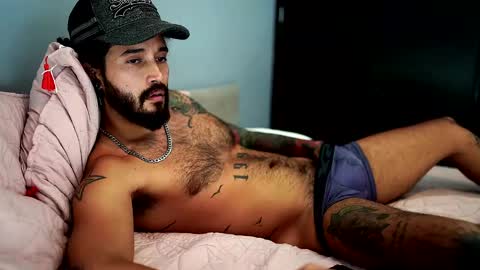 Snapshot of felix_candela chatting on January 2025 05:52:02 PM Felix Candela online show from January 2025 05:52:02 PM