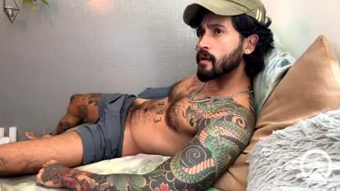 Snapshot of felix_candela chatting on February 2025 06:45:02 PM Felix Candela online show from February 2025 06:45:02 PM