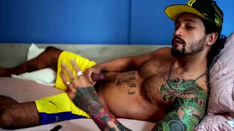 Snapshot of felix_candela chatting on February 2025 02:46:02 PM Felix Candela online show from February 2025 02:46:02 PM