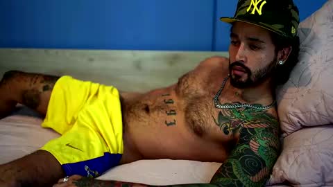 Snapshot of felix_candela chatting on February 2025 09:27:02 PM Felix Candela online show from February 2025 09:27:02 PM